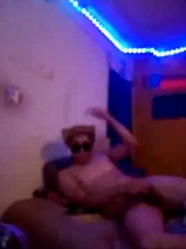 Snapshot of Juniorharo1982 chatting on 01-16-26, 08:40 Juniorharo1982 online show from 01-16-26, 08:40