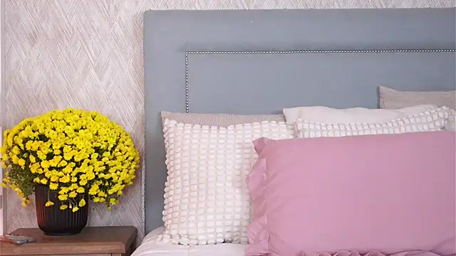 Snapshot of Sofy_Bradd chatting on 11-08-25, 08:36 Sofy Bradd online show from 11-08-25, 08:36