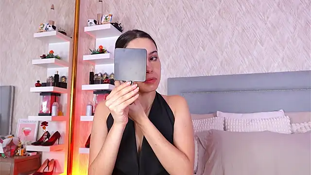 Sofy Bradd online show from 01-17-26, 08:19