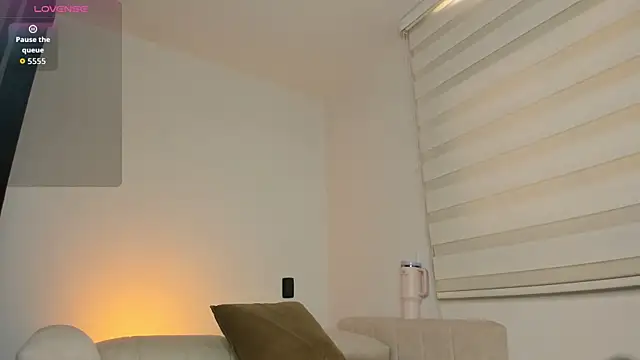 arianna 000 online show from 04-18-26, 12:53