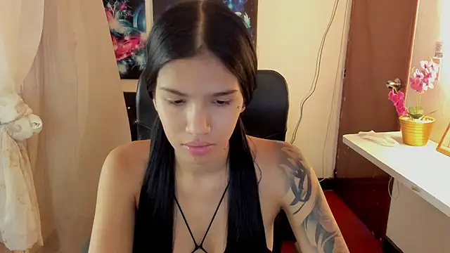 valeria-duarte online show from 11-14-25, 10:29