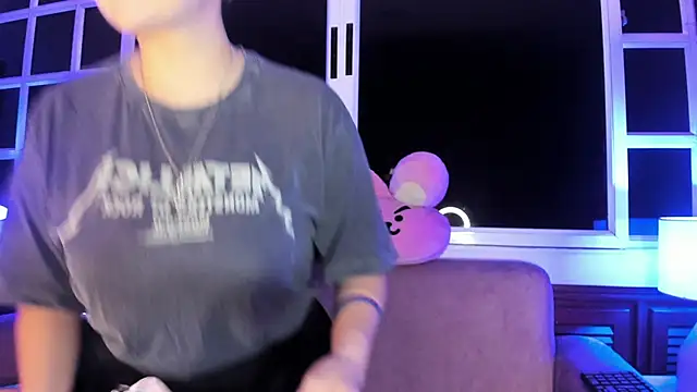 harimoon1 online show from 01-17-26, 03:22