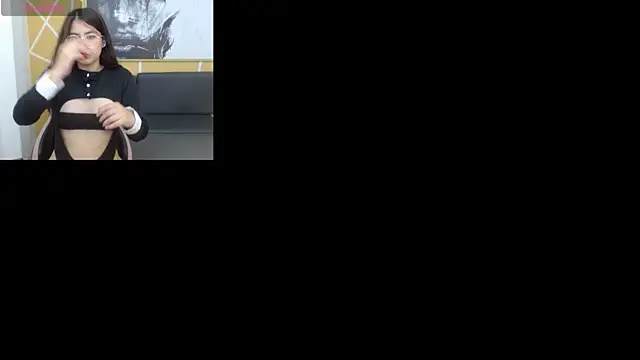 Snapshot of olivia_russo_ chatting on 01-11-26, 01:16 olivia russo online show from 01-11-26, 01:16