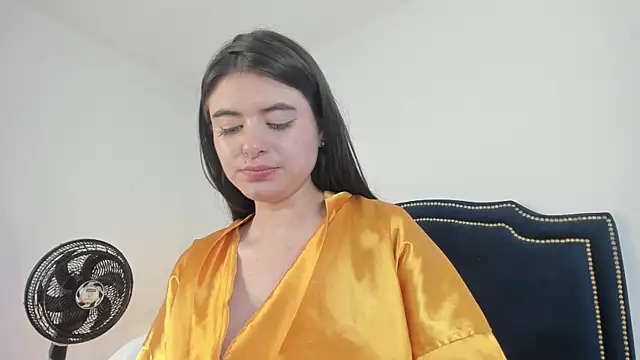 Snapshot of LiliCarterm chatting on 10-21-25, 07:42 LiliCarterm online show from 10-21-25, 07:42