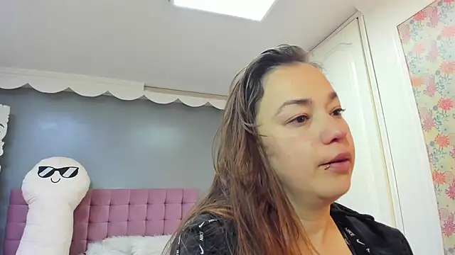 Snapshot of Tammy_parker_ chatting on 11-04-25, 09:08 Tammy parker online show from 11-04-25, 09:08