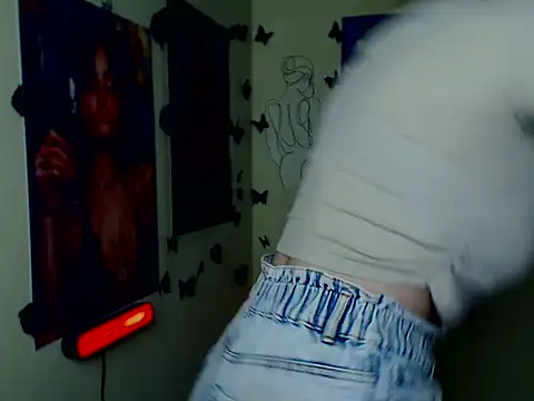 Snapshot of LadyAlice_ chatting on 11-03-25, 07:20 LadyAlice  online show from 11-03-25, 07:20