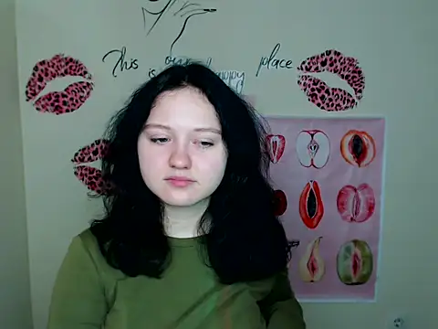 LadyAlice  online show from 11-06-25, 07:20