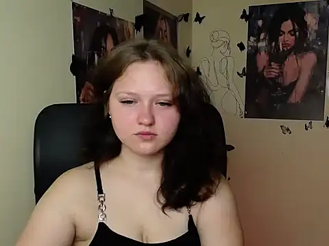 LadyAlice  online show from 07-02-26, 06:19