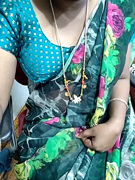 Snapshot of lolida69thamil chatting on 09-25-25, 03:32 lolida69thamil online show from 09-25-25, 03:32