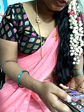 Snapshot of lolida69thamil chatting on 11-21-25, 05:28 lolida69thamil online show from 11-21-25, 05:28