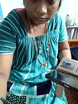 Snapshot of lolida69thamil chatting on 11-23-25, 02:55 lolida69thamil online show from 11-23-25, 02:55