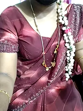 Snapshot of lolida69thamil chatting on 02-19-26, 05:25 lolida69thamil online show from 02-19-26, 05:25