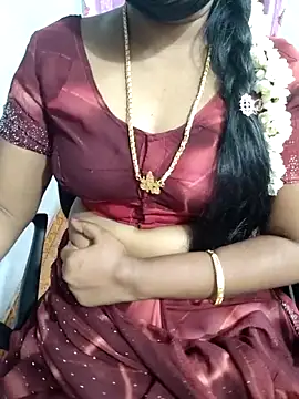 Snapshot of lolida69thamil chatting on 03-08-26, 05:44 lolida69thamil online show from 03-08-26, 05:44