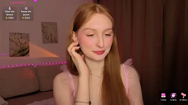 Betty Twinkle online show from 11-10-25, 10:42