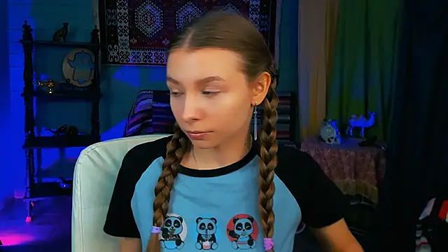 JulieDaniel online show from 09-15-25, 04:12