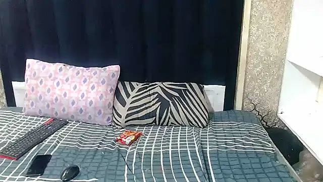 Snapshot of SexyChantyBabe25 chatting on 07-08-26, 02:27 SexyChantyBabe25 online show from 07-08-26, 02:27