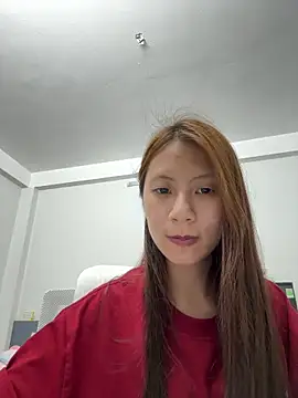 Snapshot of Lil-Gi chatting on 04-30-26, 04:02 Lil-Gi online show from 04-30-26, 04:02