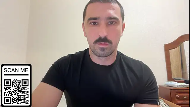 Snapshot of Hard_to_Obey chatting on 09-14-25, 05:01 Hard to Obey online show from 09-14-25, 05:01