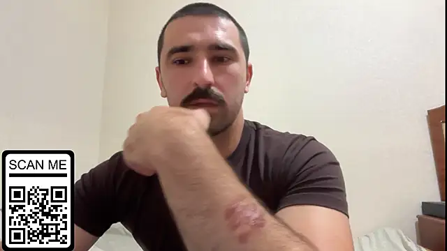 Snapshot of Hard_to_Obey chatting on 09-15-25, 07:03 Hard to Obey online show from 09-15-25, 07:03