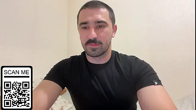 Snapshot of Hard_to_Obey chatting on 09-18-25, 06:10 Hard to Obey online show from 09-18-25, 06:10