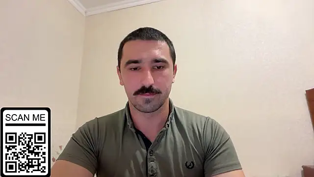 Snapshot of Hard_to_Obey chatting on 09-27-25, 06:02 Hard to Obey online show from 09-27-25, 06:02