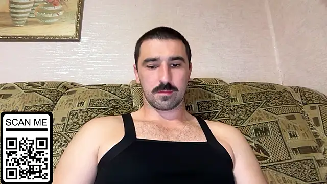 Snapshot of Hard_to_Obey chatting on 09-29-25, 06:35 Hard to Obey online show from 09-29-25, 06:35