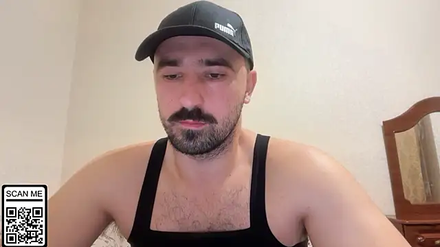 Snapshot of Hard_to_Obey chatting on 10-11-25, 05:55 Hard to Obey online show from 10-11-25, 05:55