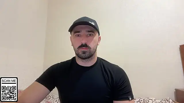 Snapshot of Hard_to_Obey chatting on 10-14-25, 05:36 Hard to Obey online show from 10-14-25, 05:36