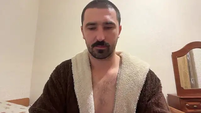 Snapshot of Hard_to_Obey chatting on 11-01-25, 07:38 Hard to Obey online show from 11-01-25, 07:38