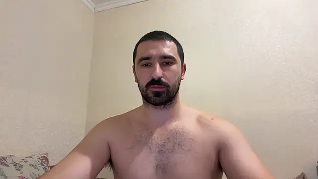 Snapshot of Hard_to_Obey chatting on 11-11-25, 08:20 Hard to Obey online show from 11-11-25, 08:20