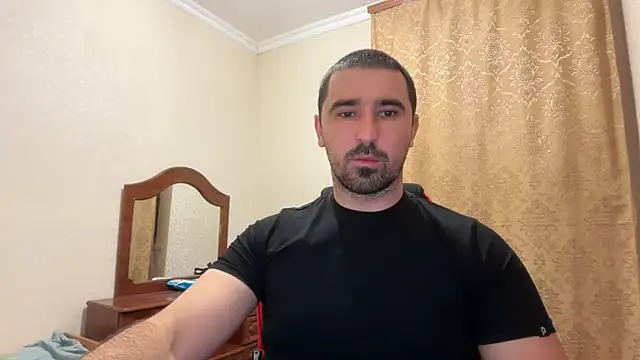 Snapshot of Hard_to_Obey chatting on 11-23-25, 06:30 Hard to Obey online show from 11-23-25, 06:30