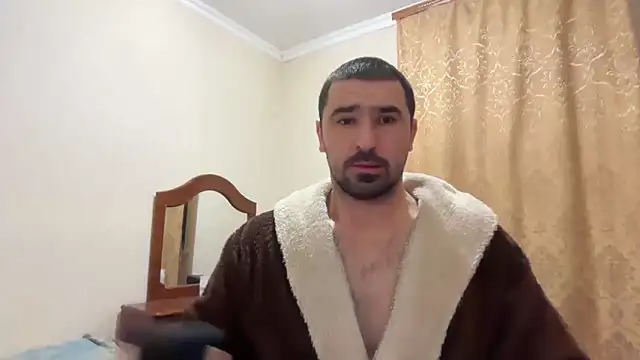 Snapshot of Hard_to_Obey chatting on 11-24-25, 10:20 Hard to Obey online show from 11-24-25, 10:20