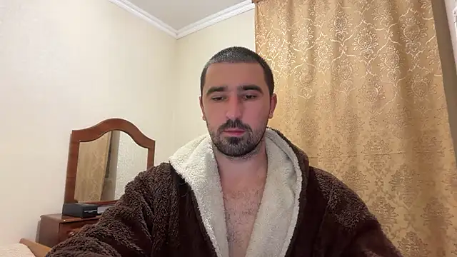 Snapshot of Hard_to_Obey chatting on 11-25-25, 07:47 Hard to Obey online show from 11-25-25, 07:47