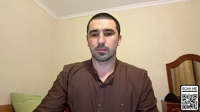 Snapshot of Hard_to_Obey chatting on 12-16-25, 05:18 Hard to Obey online show from 12-16-25, 05:18