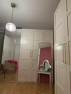 chloedlm5 online show from 04-25-26, 09:01