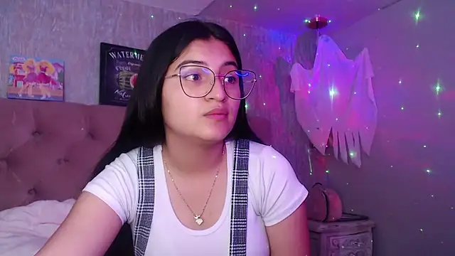 laurenelove online show from 10-27-25, 03:32