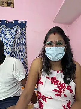 Lovlycouple1 online show from 10-23-25, 05:33