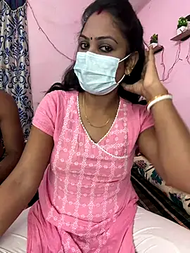 Lovlycouple1 online show from 11-18-25, 05:17