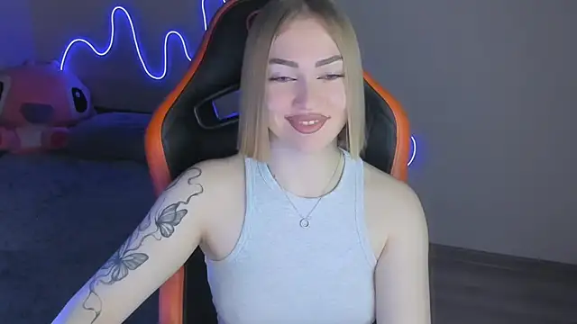 LaraKrein lk online show from 11-28-25, 02:31