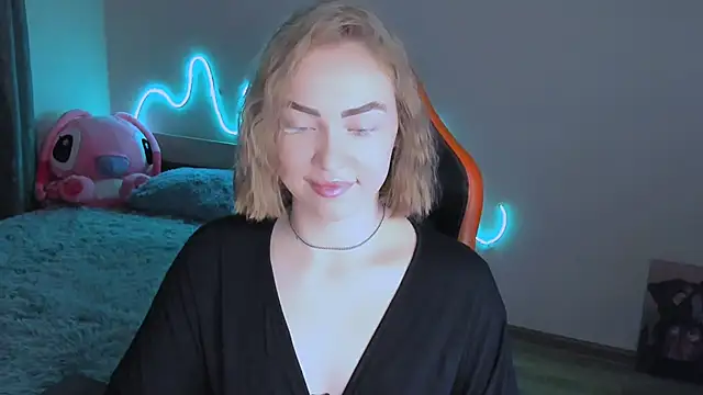 LaraKrein lk online show from 03-15-26, 02:45