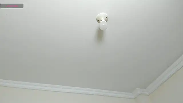 Snapshot of kiraGeiner chatting on 11-04-25, 02:10 kiraGeiner online show from 11-04-25, 02:10