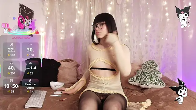 GothBella online show from 12-05-25, 02:42