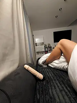 SexyJulia21 online show from 04-20-26, 08:06