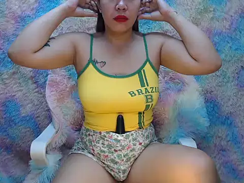 Snapshot of wild_rose69 chatting on 05-21-26, 10:06 wild rose69 online show from 05-21-26, 10:06