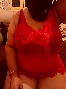 mayakhalyfaa online show from 10-28-25, 10:23