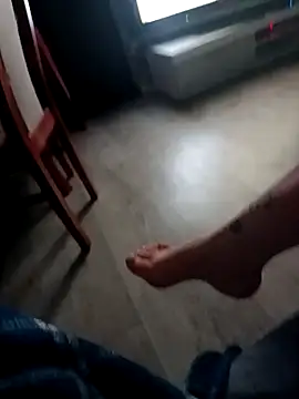 Snapshot of KissMeAss9387 chatting on 11-21-25, 08:18 KissMeAss9387 online show from 11-21-25, 08:18