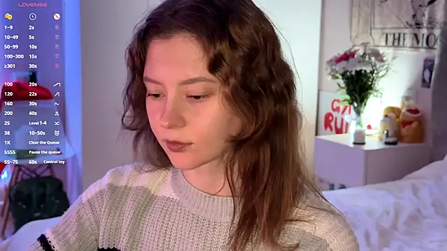 Snapshot of IrisPurrphy chatting on 12-21-25, 02:35 IrisPurrphy online show from 12-21-25, 02:35