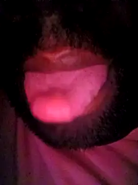 fall for me love online show from 11-19-25, 05:57