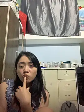 Minee1202 online show from 12-20-25, 04:03