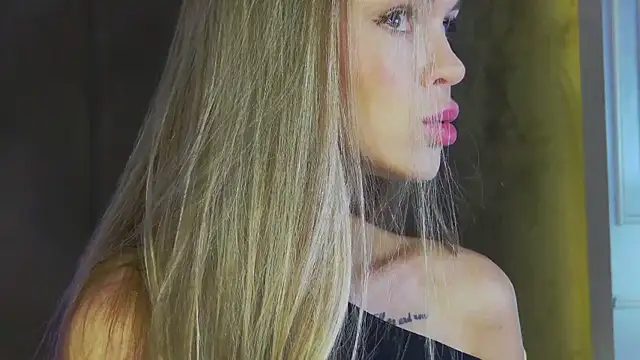 Snapshot of MarilynNova chatting on 07-16-26, 04:29 MarilynNova online show from 07-16-26, 04:29